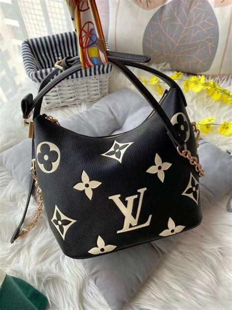 louis vuitton marshmallow hobo bag